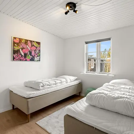 Vakantiehuis Asa - 500m From The Sea By Interhome
