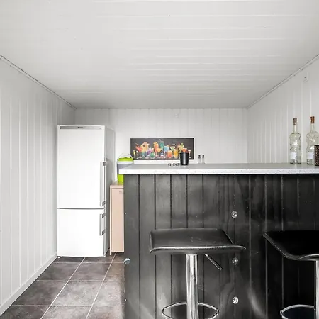 Asa - 500m From The Sea By Interhome