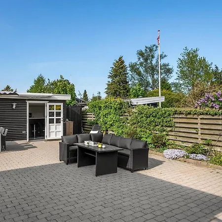 Vakantiehuis Asa - 500m From The Sea By Interhome
